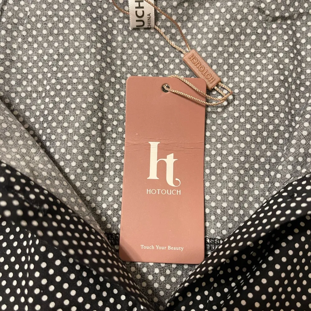 HOTOUCH blouse. Black with white polka dots. Size XXL. - Image 3