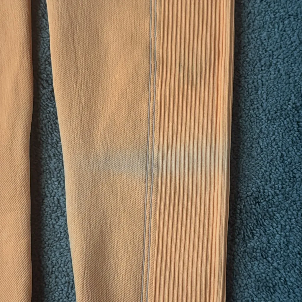 Gymshark Vibrant Orange Leggings SIZE M - Image 2