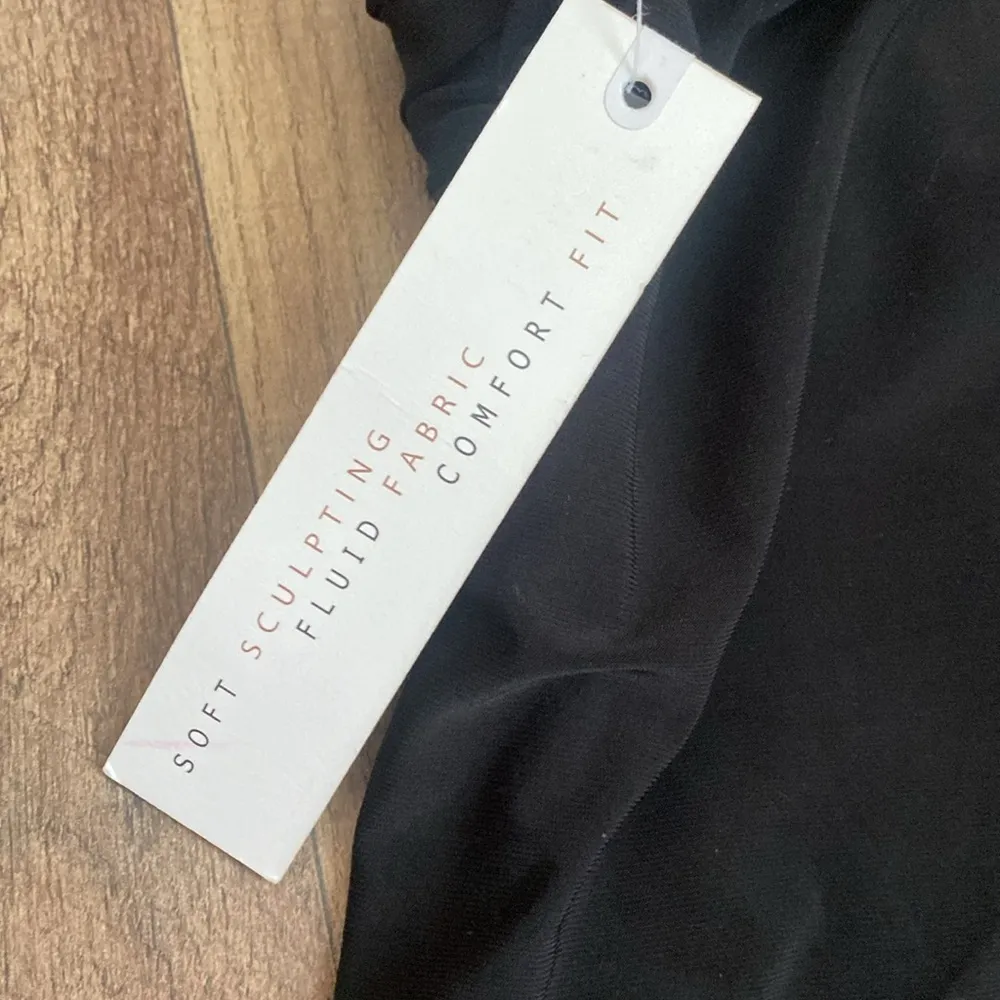 Beyond One Piece Twist Knot Ruffle Front Swimsuit Black Size 10 - Image 9