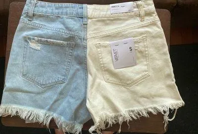 NWT Vervet Two-Tone Distressed Shorts - Image 5