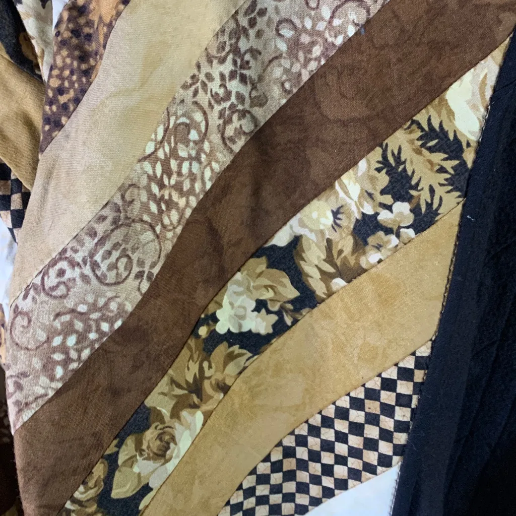 Vintage Handmade Quilt Coat Size S/M Brown - Image 2