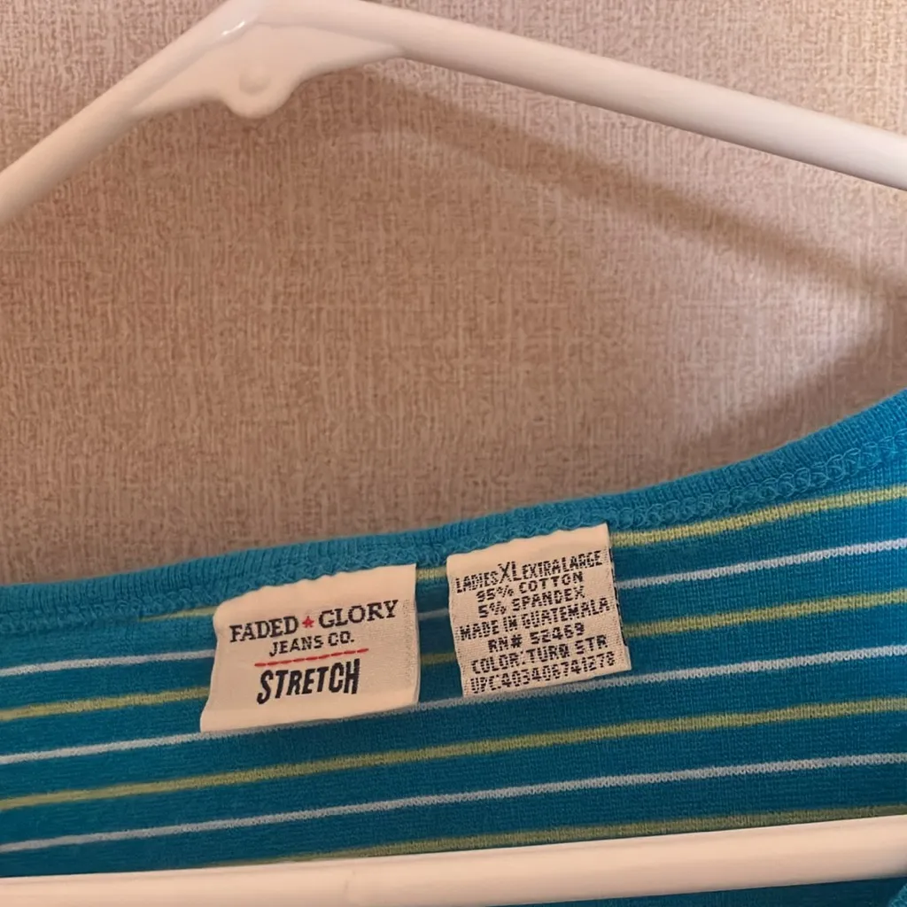 FINAL MARKDOWN Faded glory Blue Striped V-Neck Women's Top xl - Image 2