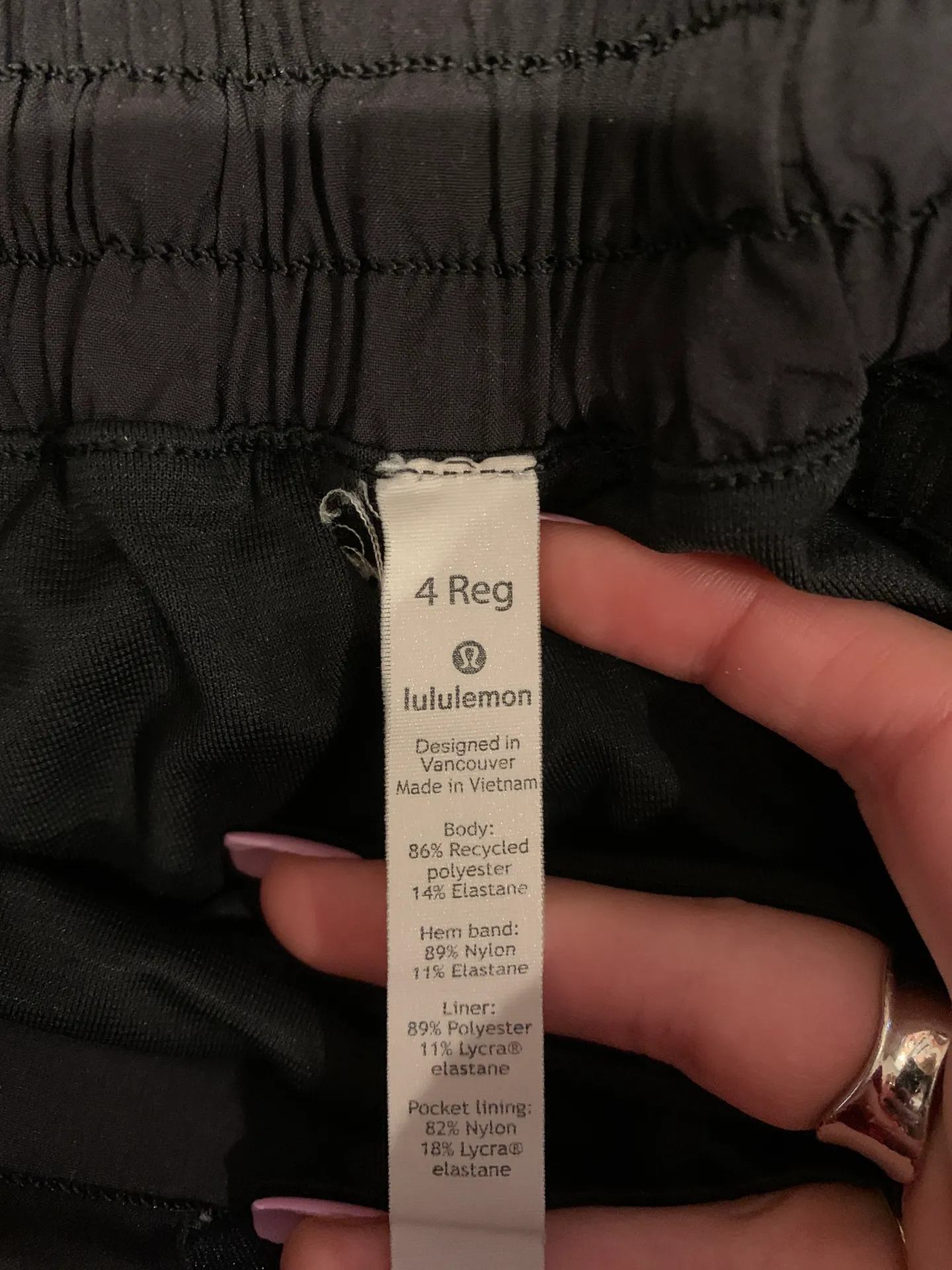 Lululemon Black Hotty Hot Short - Image 4