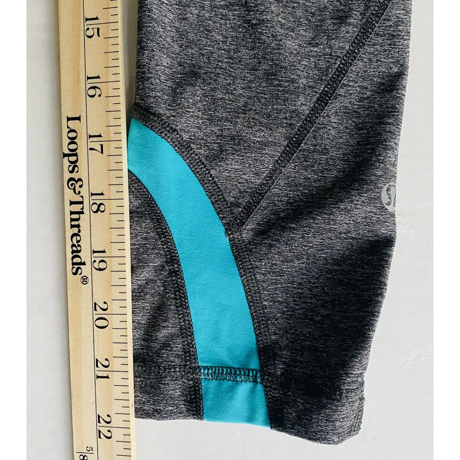 Lululemon Run Inspire Crop II Heathered Black Blue Luxtreme Crop Leggings Sz 2 - Image 7