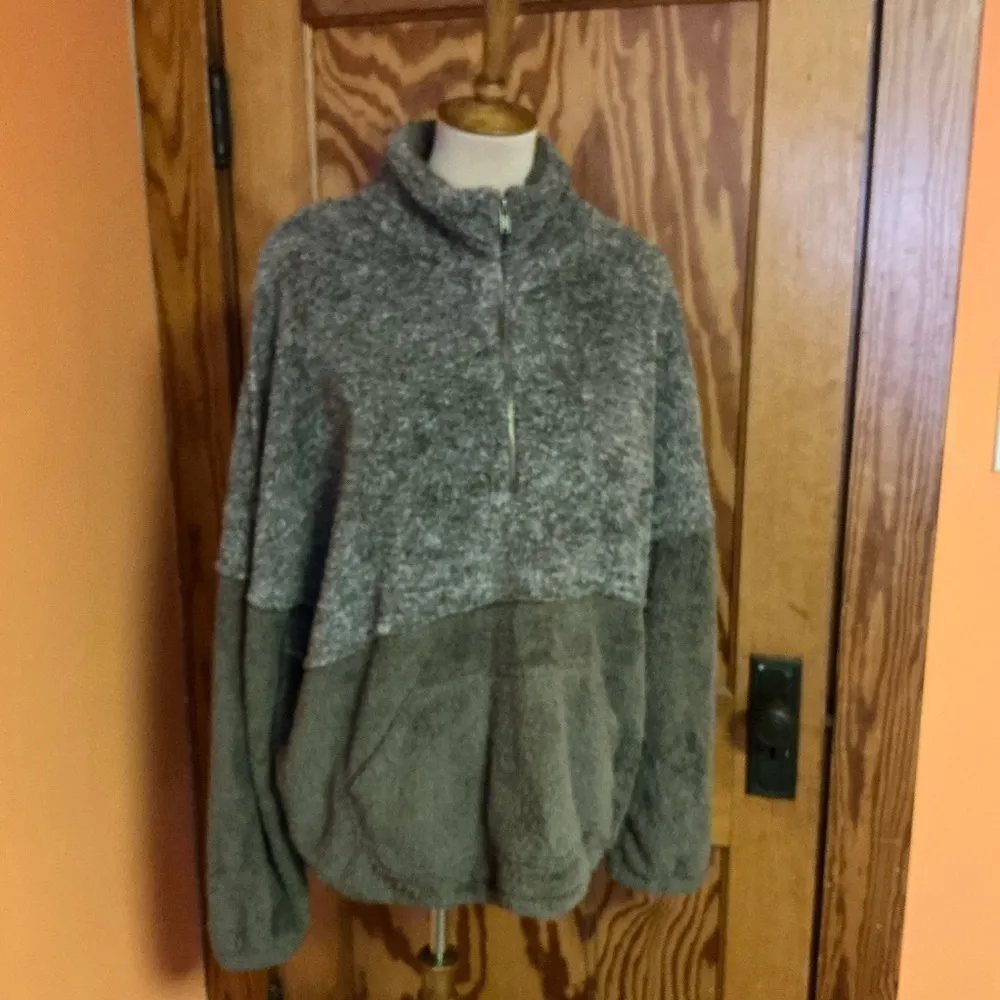 Anthropologie Entro Fleece Pullover - Image 6