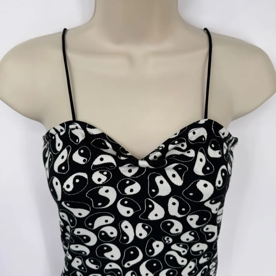 Vintage Y2K Faded Rose Camisole Top Womens M Black White Yin Yang Ribbed Strappy Size undefined - Image 3
