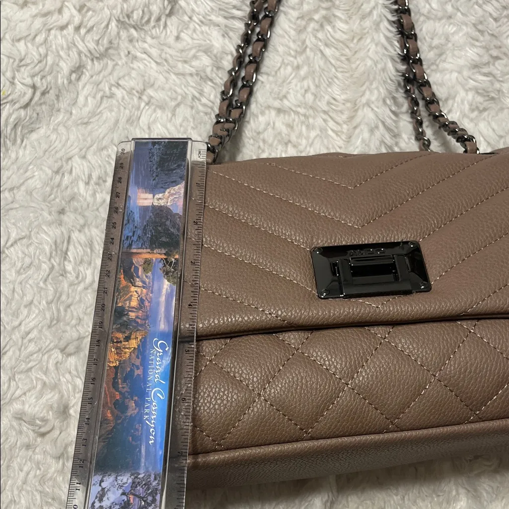 Aldo Taupe Quilted Shoulder Bag - Image 6