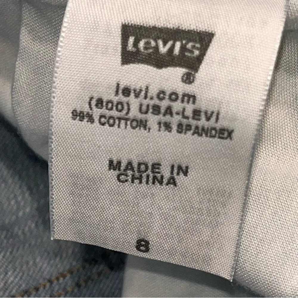 Women’s Levi’s Cut Off Jean Denim Shorts - Image 10