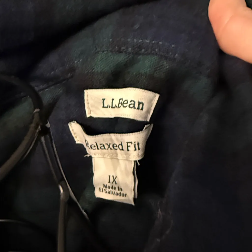 L.L. Bean relaxed fit plaid flannel button - Image 5