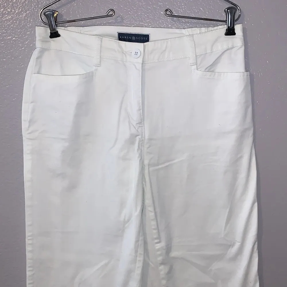 Karen Scott  white casual capri pants - Image 2