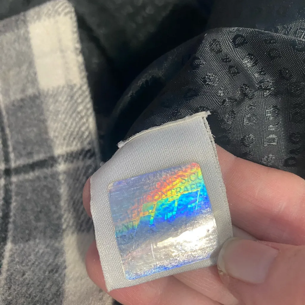 D‎ & G Dolce & Gabbana vintage wool blend women’s belted pea coat, size 28/42 - Image 9