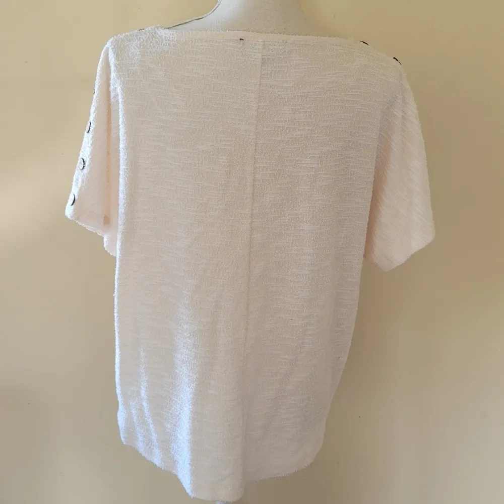 Belle by belldini ivory textured top size large - Image 4