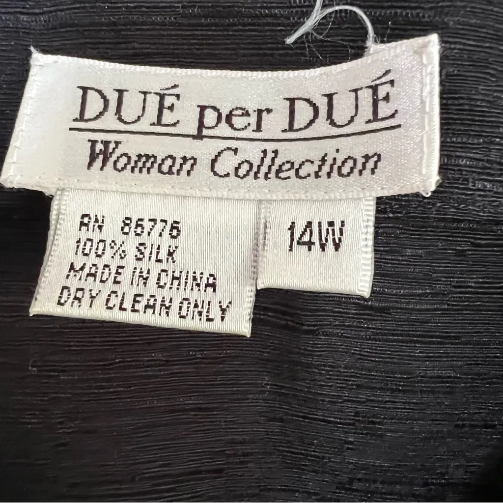 DUE per DUE Vintage Womens Button - Image 13
