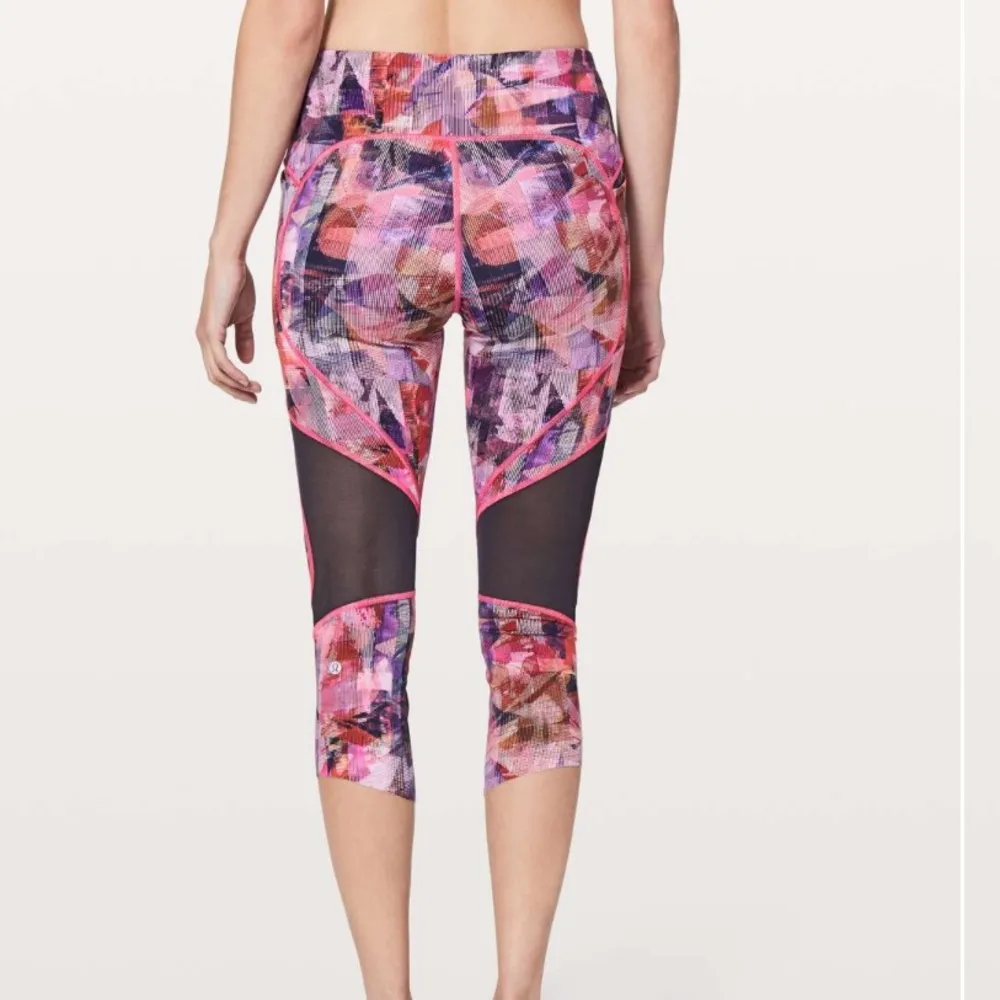 Lululemon On Pace Crop 21" Sun Dazed Multi Pink Size 8 - Image 7