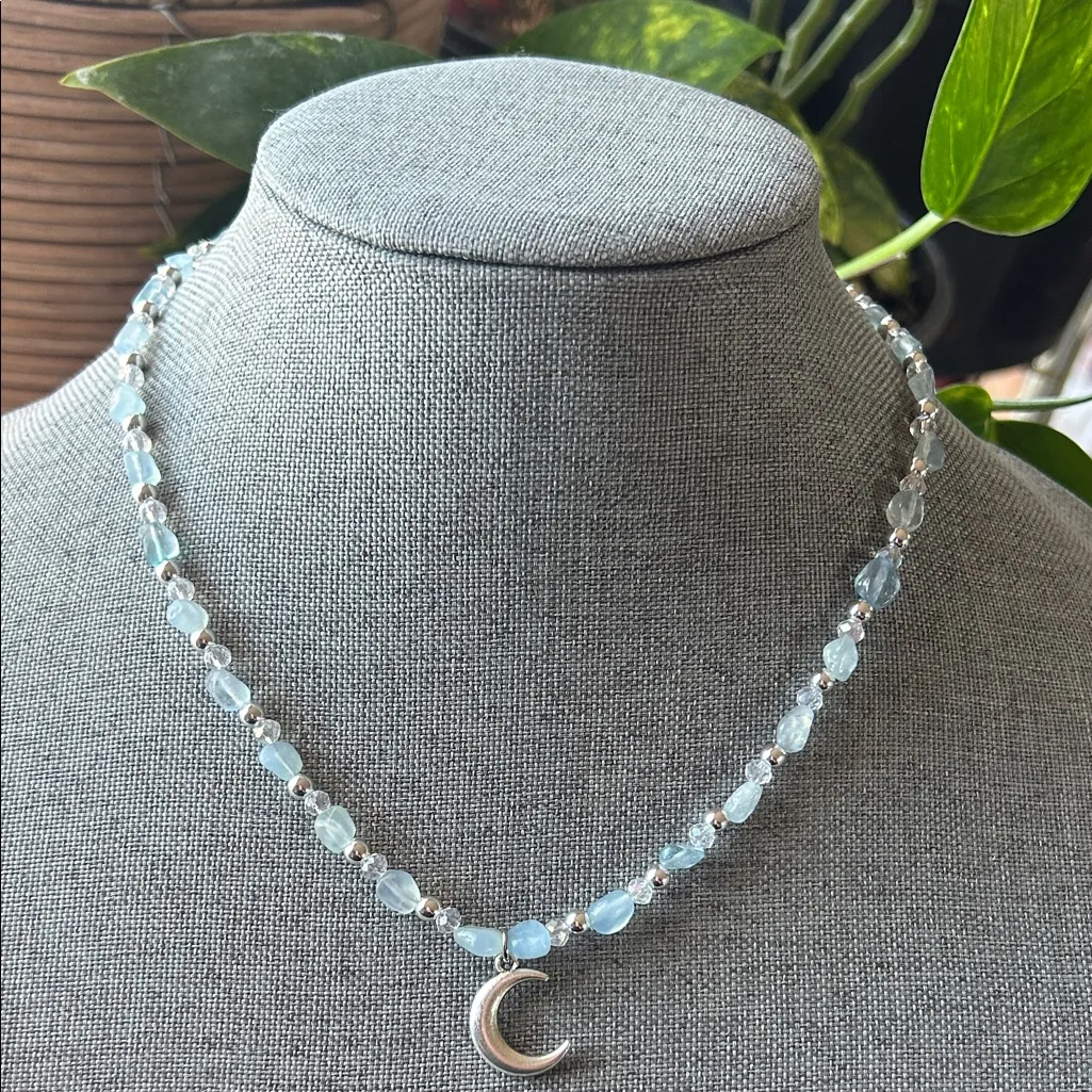 Handmade Aquamarine + Silver tone Crescent Moon Necklace - Image 2