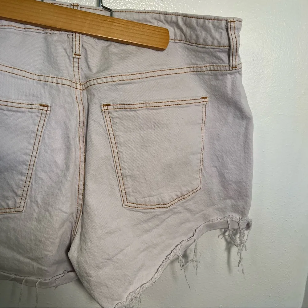 Universal Thread High-Rise Vintage Midi Jean Shorts - Image 11