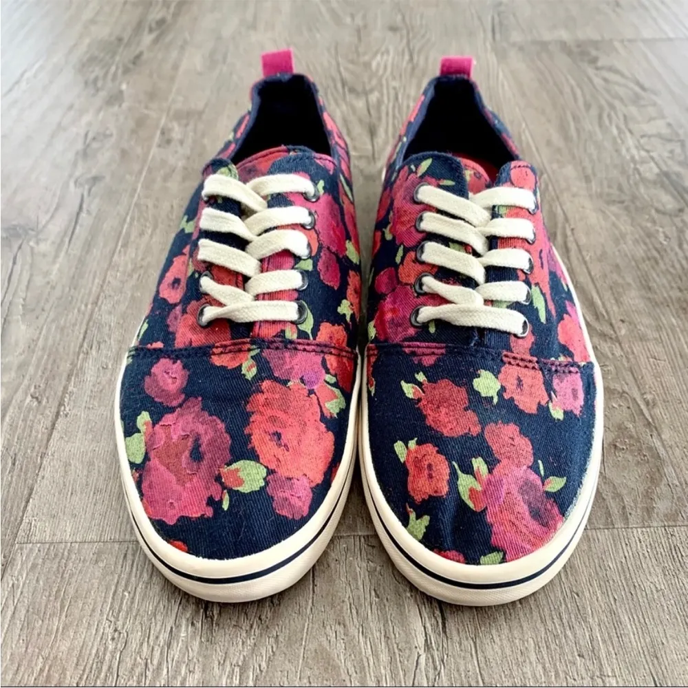 American Eagle Navy Floral Lace Up Shoes Sneakers 7 - Image 5