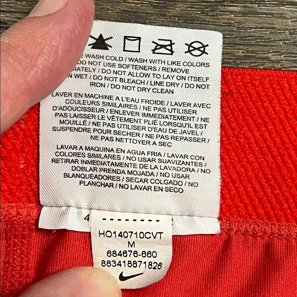 Nike Pro Dri Fit Red & Black Capri Athletic Workout Running Leggings Size Medium - Image 4