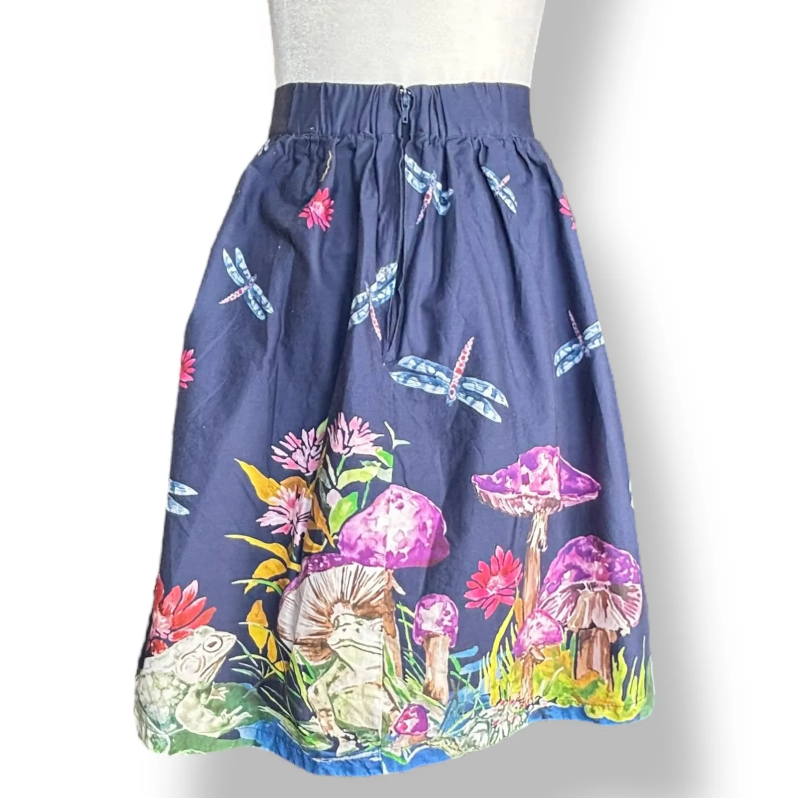 ModCloth Skirt Frogs Mushrooms Dragonflies  Animal Print A-line Size Small Navy - Image 3