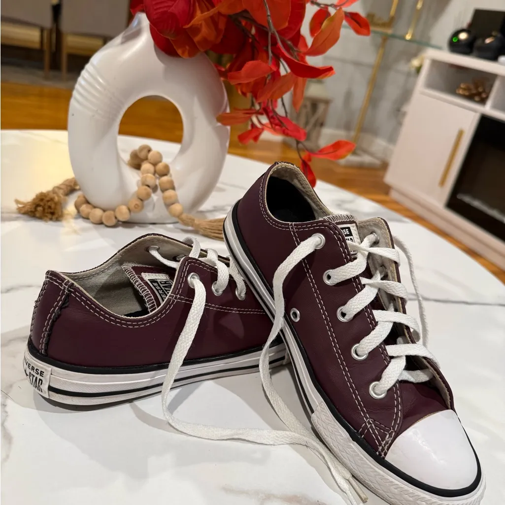 Stylish Burgundy and White Sneakers Red - Image 3