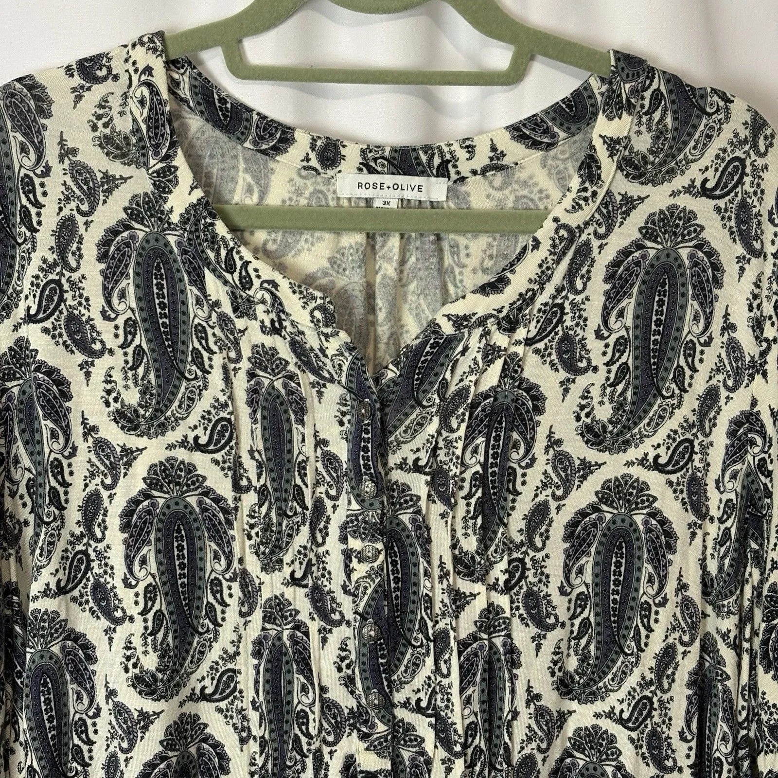 Rose & Olive Pullover Knit Blouse Shirt Cream Blue Paisley All Over 3X Pintuck - Image 2