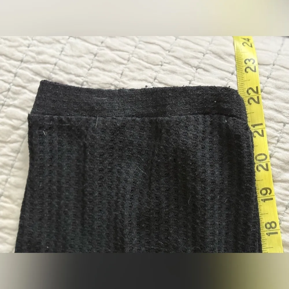 Flawless Waffle Knit Cropped Black‎ Jumpsuit Large EUC - Image 6