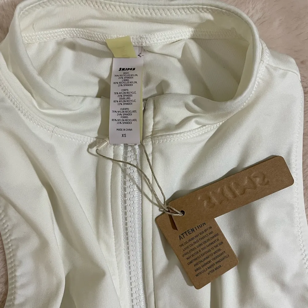 SKIMS MARBLE SWIM ZIP FRONT SLEEVELESS ONE PIECE SIZE XS SWIMSUIT MONOKINI NWT - Image 9