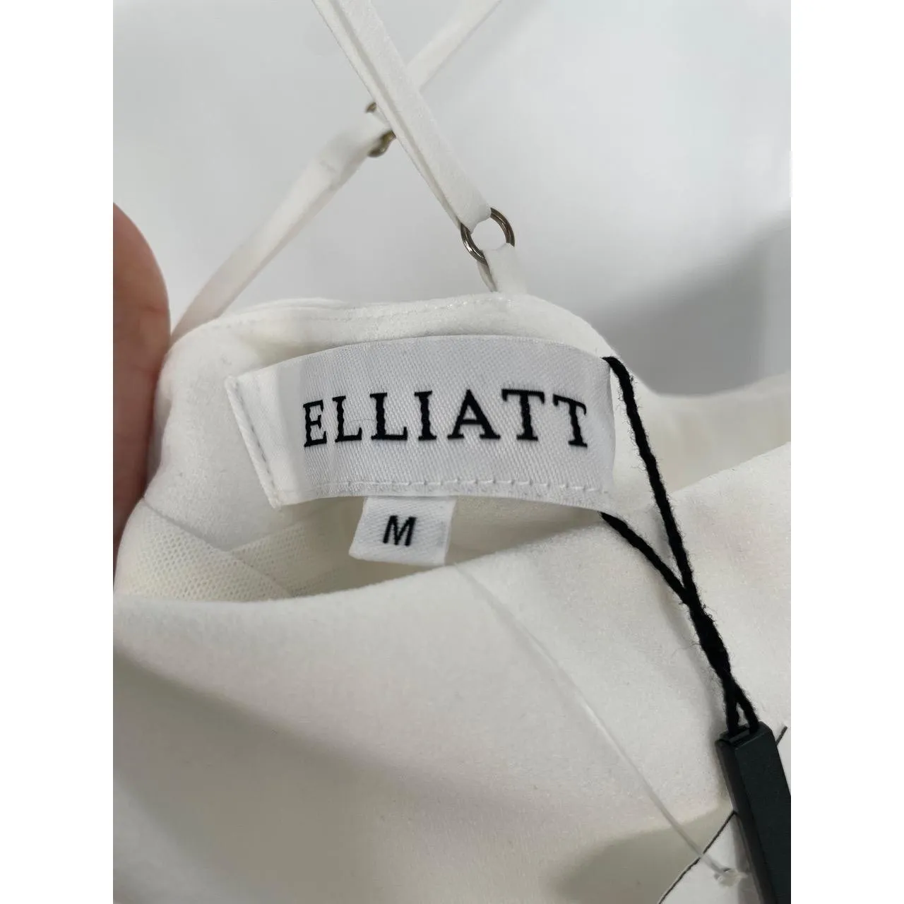 ELLIATT Women's Ivory Square‎ Neck Criss-Cross Back Collins Mermaid Gown Size M - Image 12