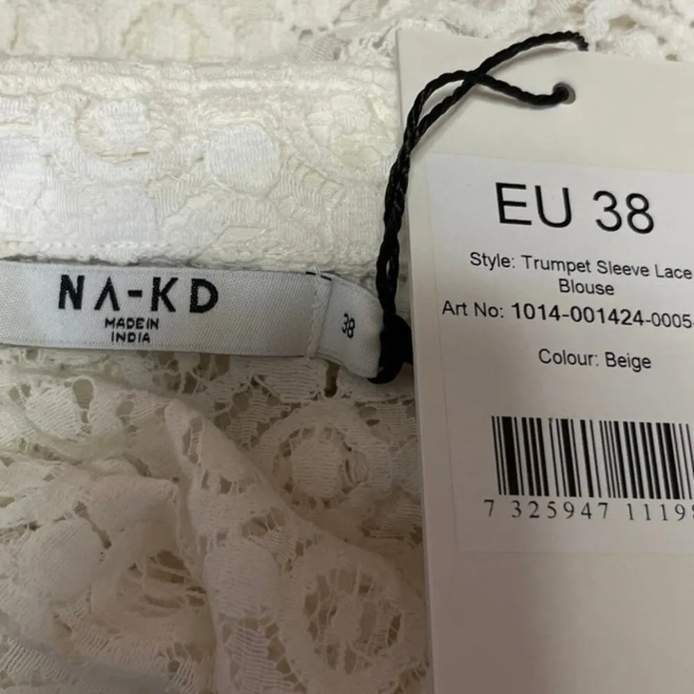 NEW NA-KD White Trumpet Sleeve Lace Tie Keyhole Collar Crop Top Blouse Size 8 - Image 3