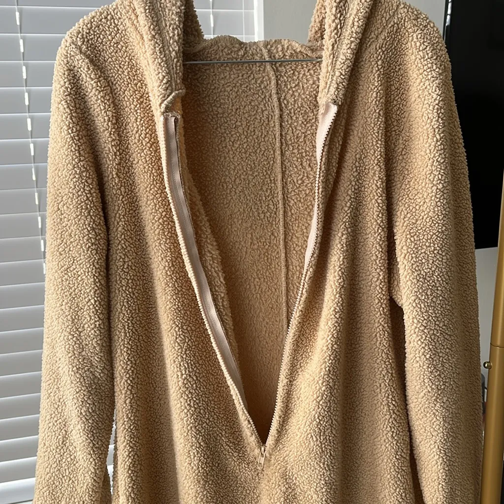 Gently worn teddy bear hoodie pajama onesie Tan Size XL - Image 3