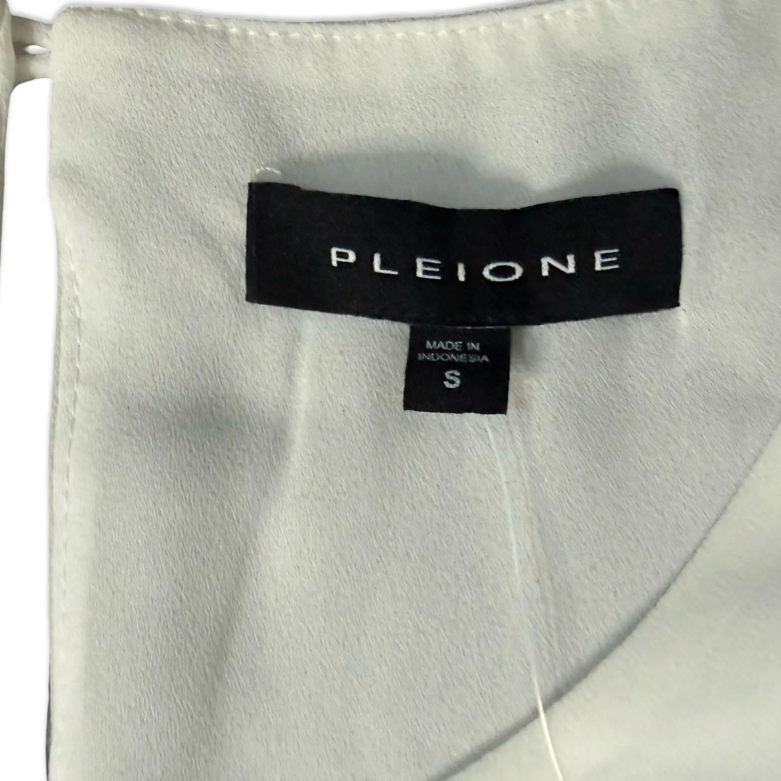 Pleione Cream White Keyhole Back Crepe Sleeveless Blouse size S NEW Tags - Image 8