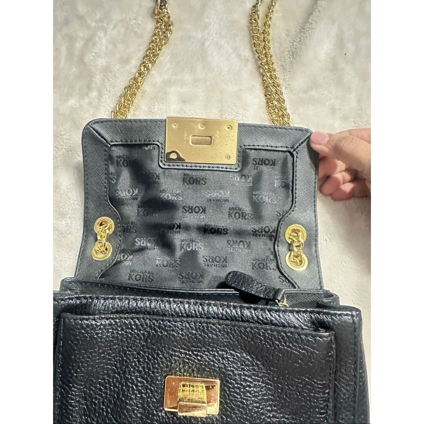 MICHAEL KORS Charlton Black Leather Gold Push Lock Crossbody Shoulder Bag Purse - Image 9