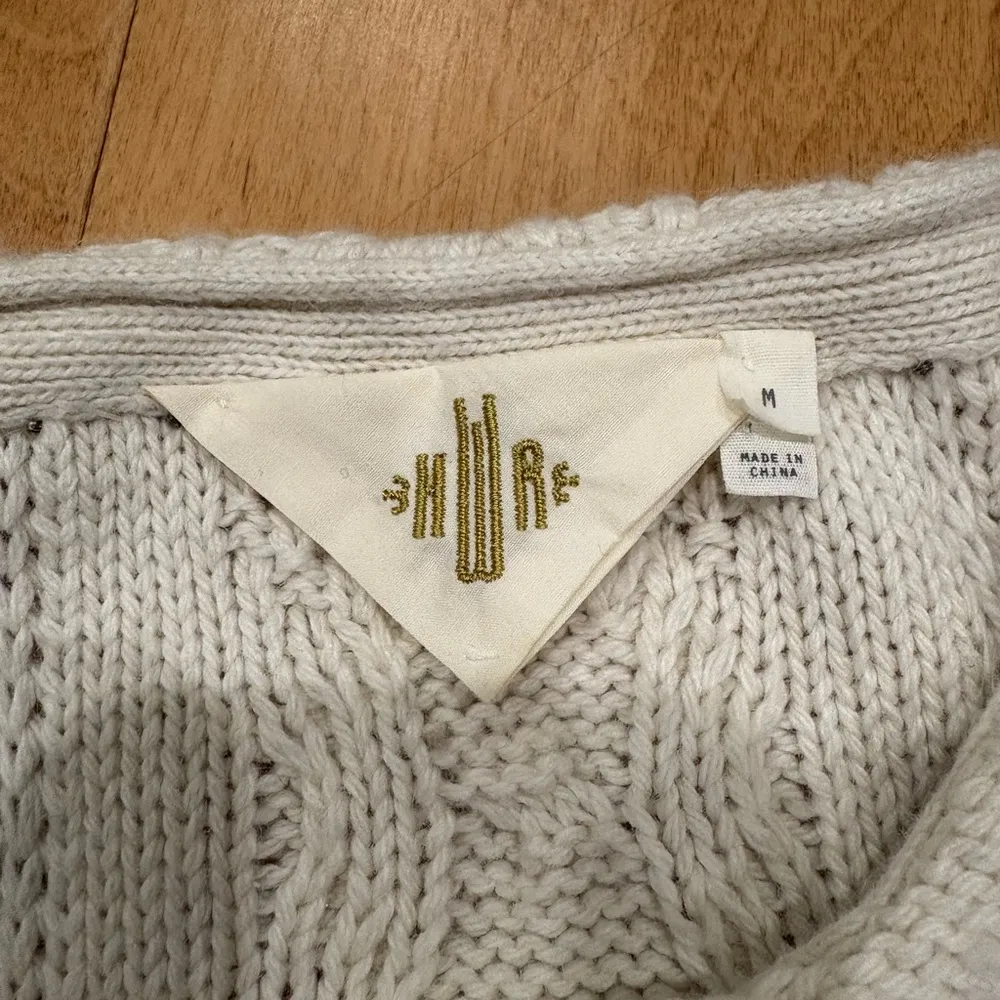 Anthropologie Monogram Looped Epaulet top short sleeve Sweater  Ivory  M - Image 4