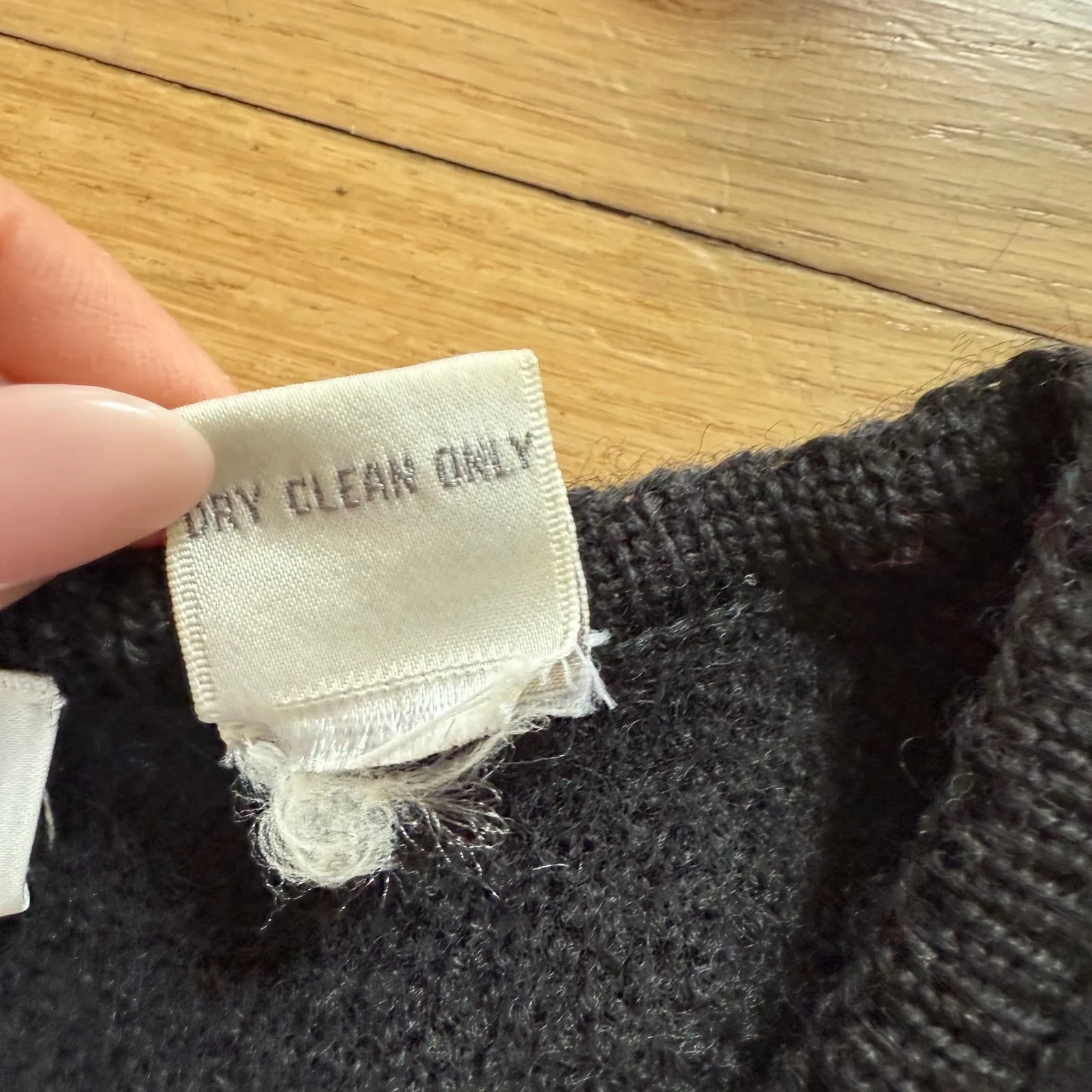 100% Wool Women's 7/8‎ Cardigan Button Front Jacket Black Size M Size M - Image 4