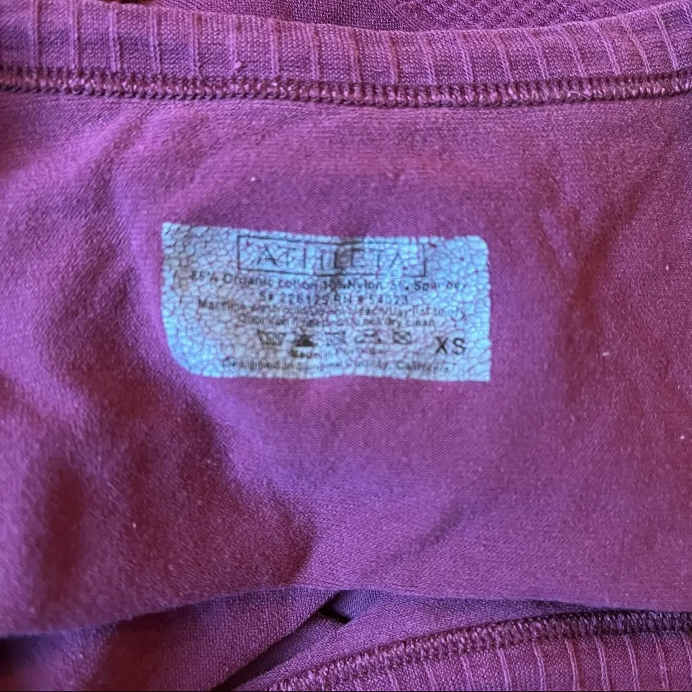 Athleta breathe purple shirt size XS - Image 3