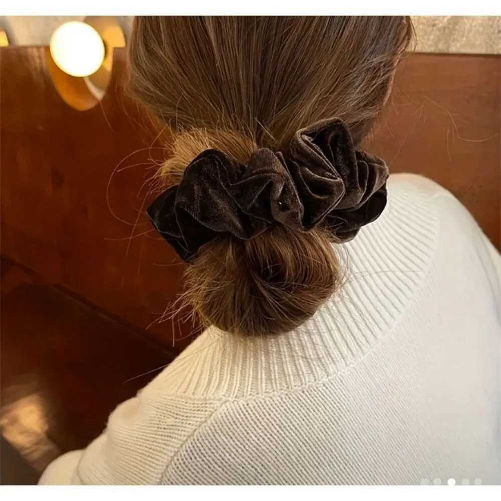 Luxe Neutral Velvet Oversized Scrunchie Set (4 - Image 3