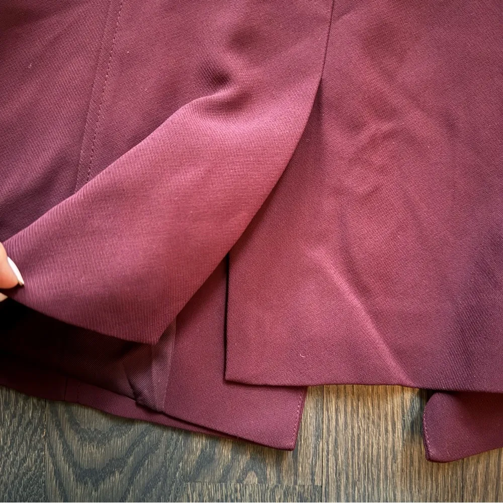 Club Monaco Burgundy Red One Button Blazer Jacket - Image 4