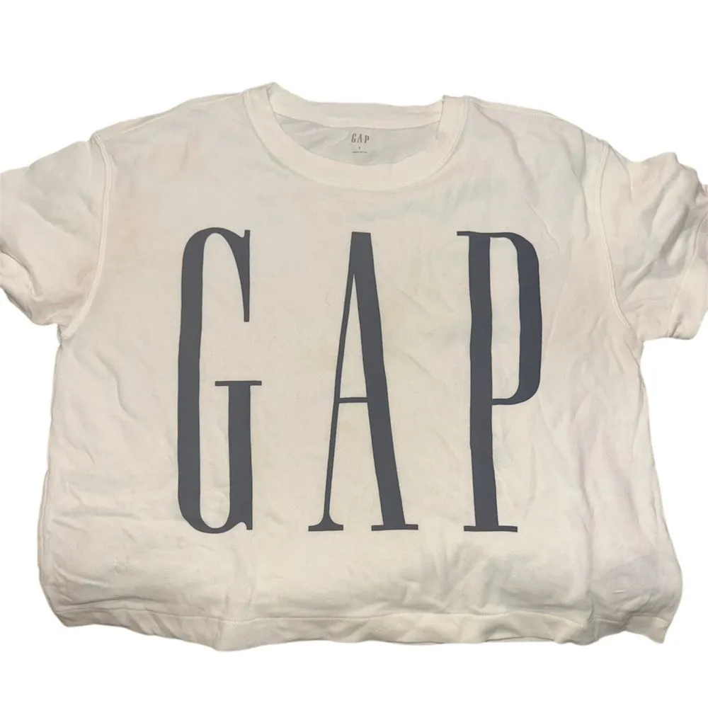 GAP Cream Colored Cropped T-Shirt. Size Small. - Image 2