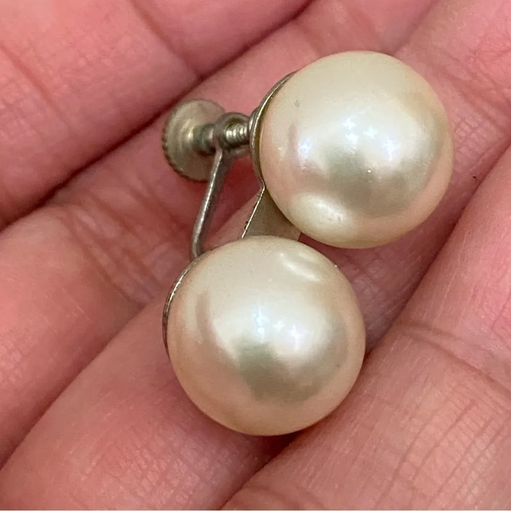 Vintage Japan Ivory White Double Faux Pearl Screw Back Non - Image 4