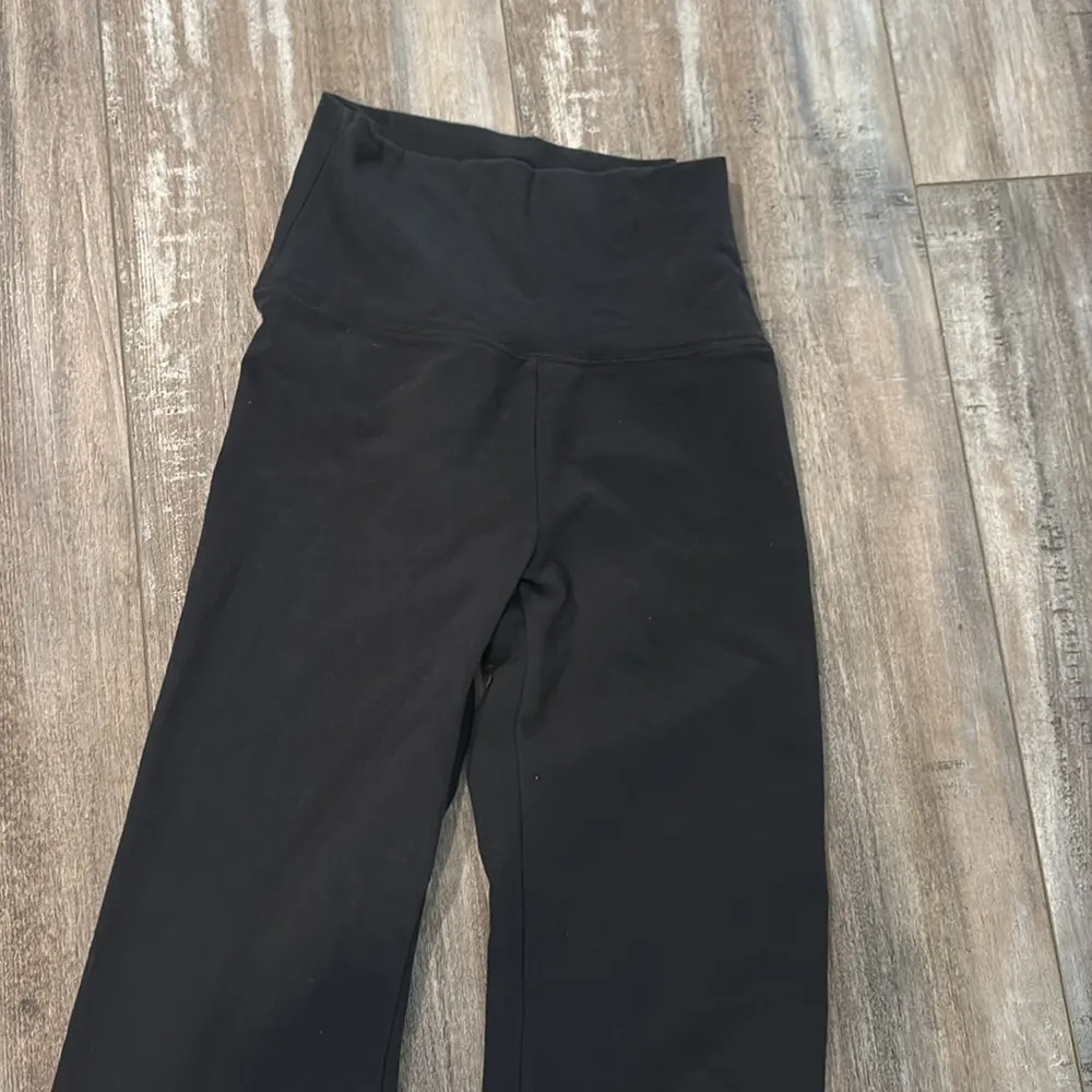 Offline Aerie Black OG Flare Pants High Rise Short Inseam XS - Image 3