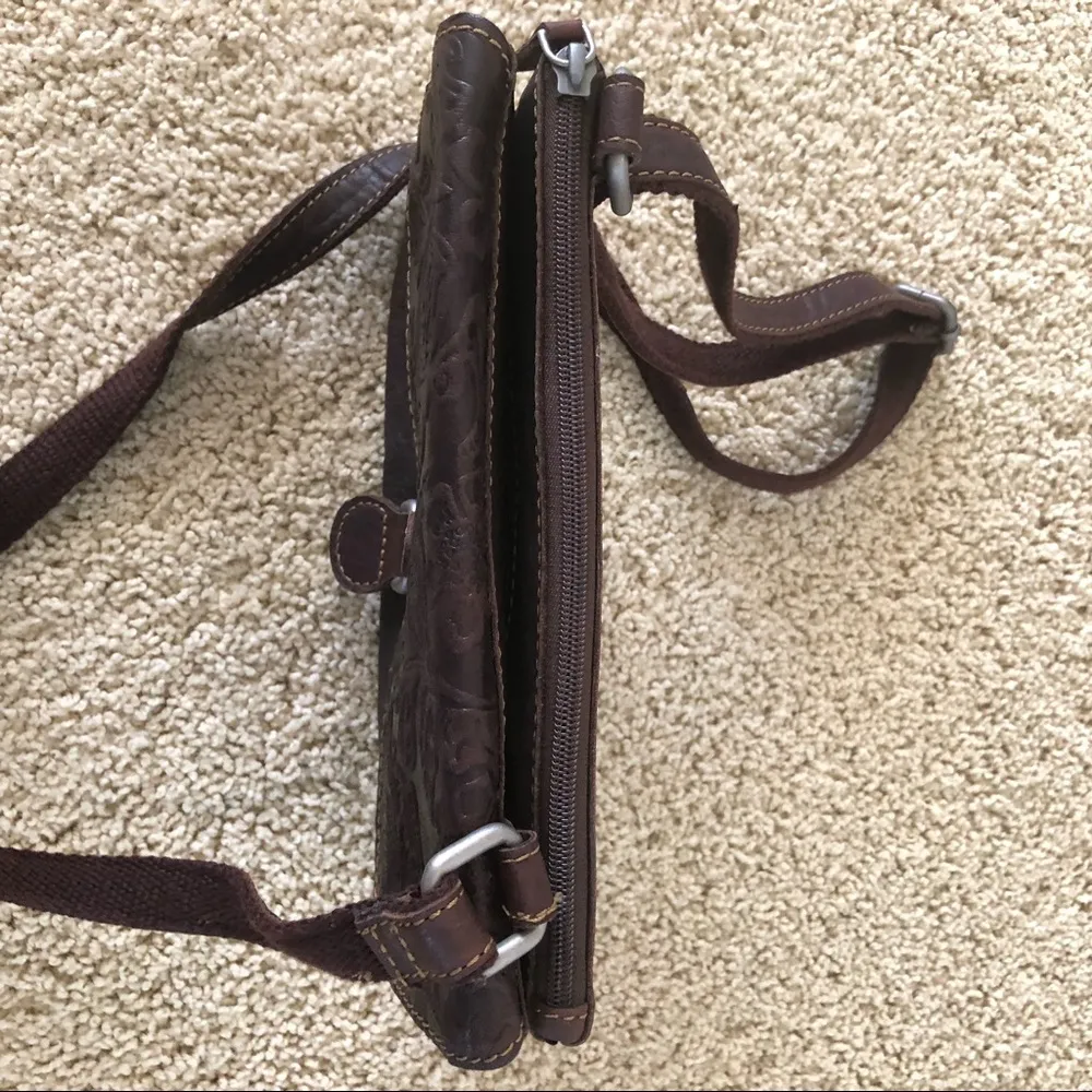 s Voyager City Organizer Floral Embossed Leather Wallet Purse - Image 13