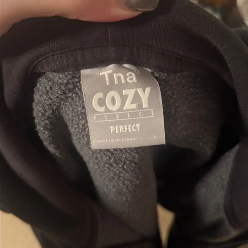 TNA Black Zip - Image 4