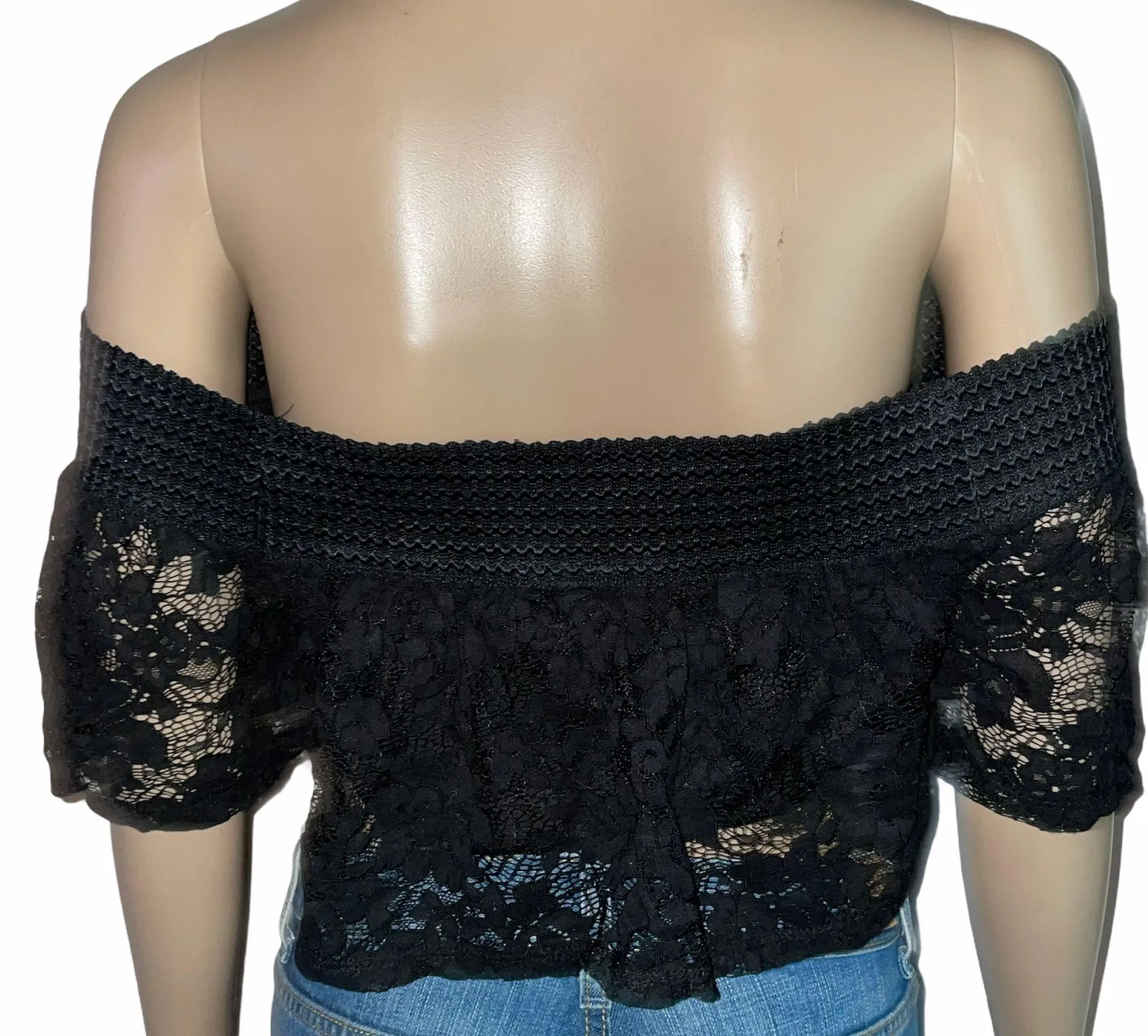 Ruffled Lace Crop Top - Image 2