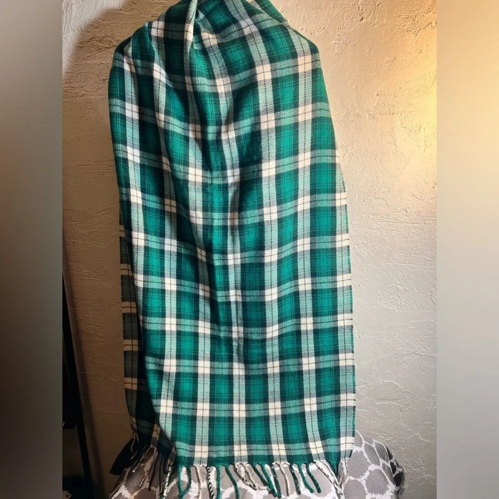 JCREW NWT green navy plaid scarf-English Countryside vibe- gorgeous colors - Image 9