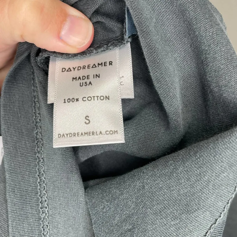 Daydreamer Fender Fullerton CA Glitter Crewneck Graphic Merch Tee Vintage Black - Image 7