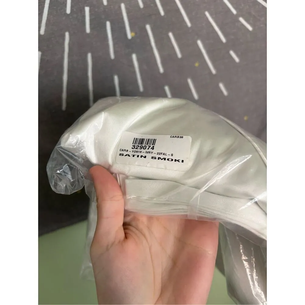 NWT Carbon38 Satin Smoking Ivory Jacket - Image 6