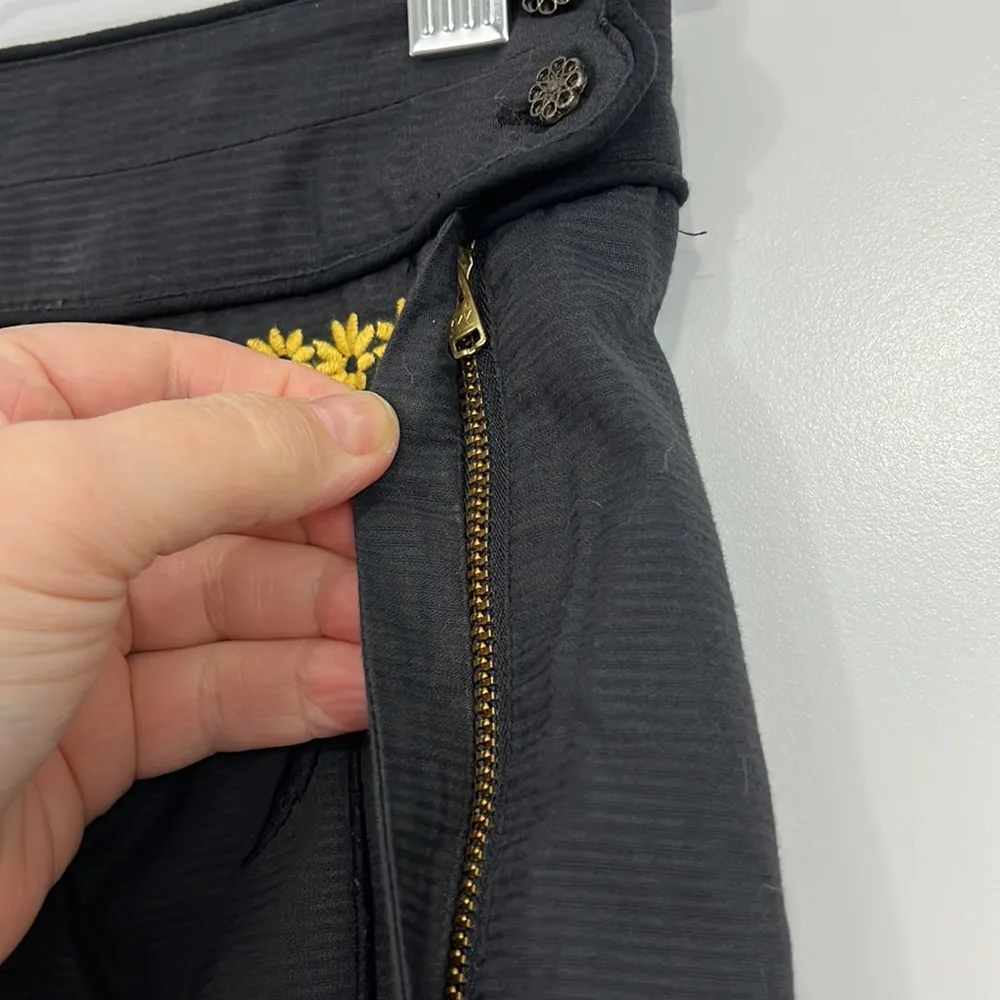 Anthropologie Floreat Size 0 Black and Yellow Embroidered Floral Skirt - Image 6