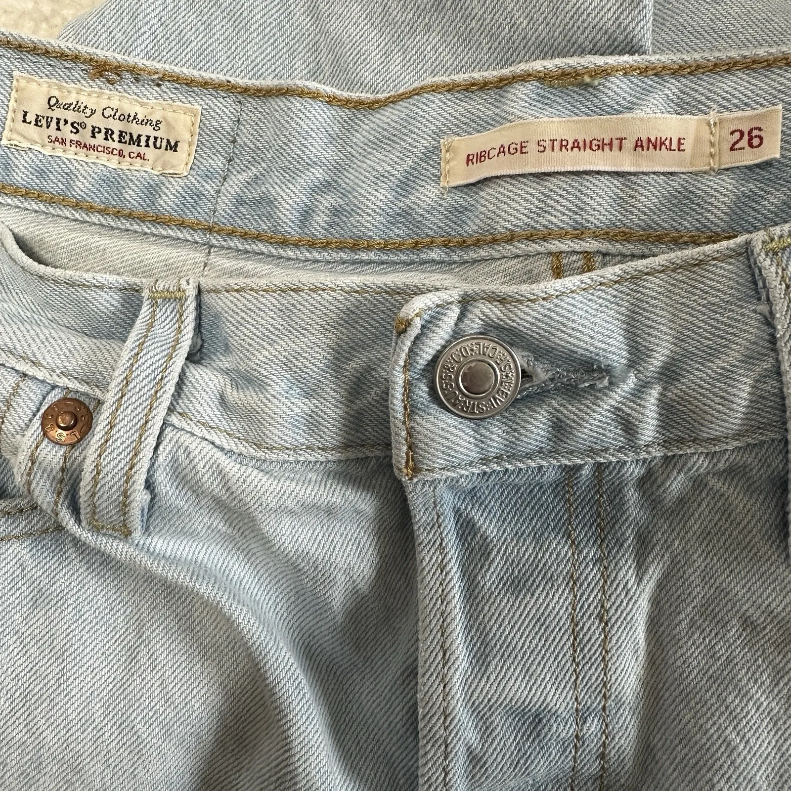 Levi's‎ Premium Ribcage Straight Ankle Jeans Women's Sz 26 Light Wash Distressed - Image 6
