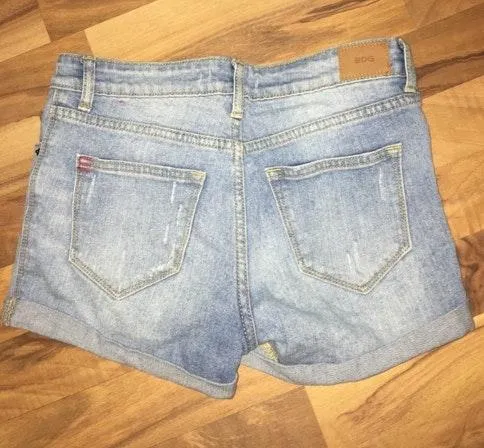 Very Nice Shorts - Image 4