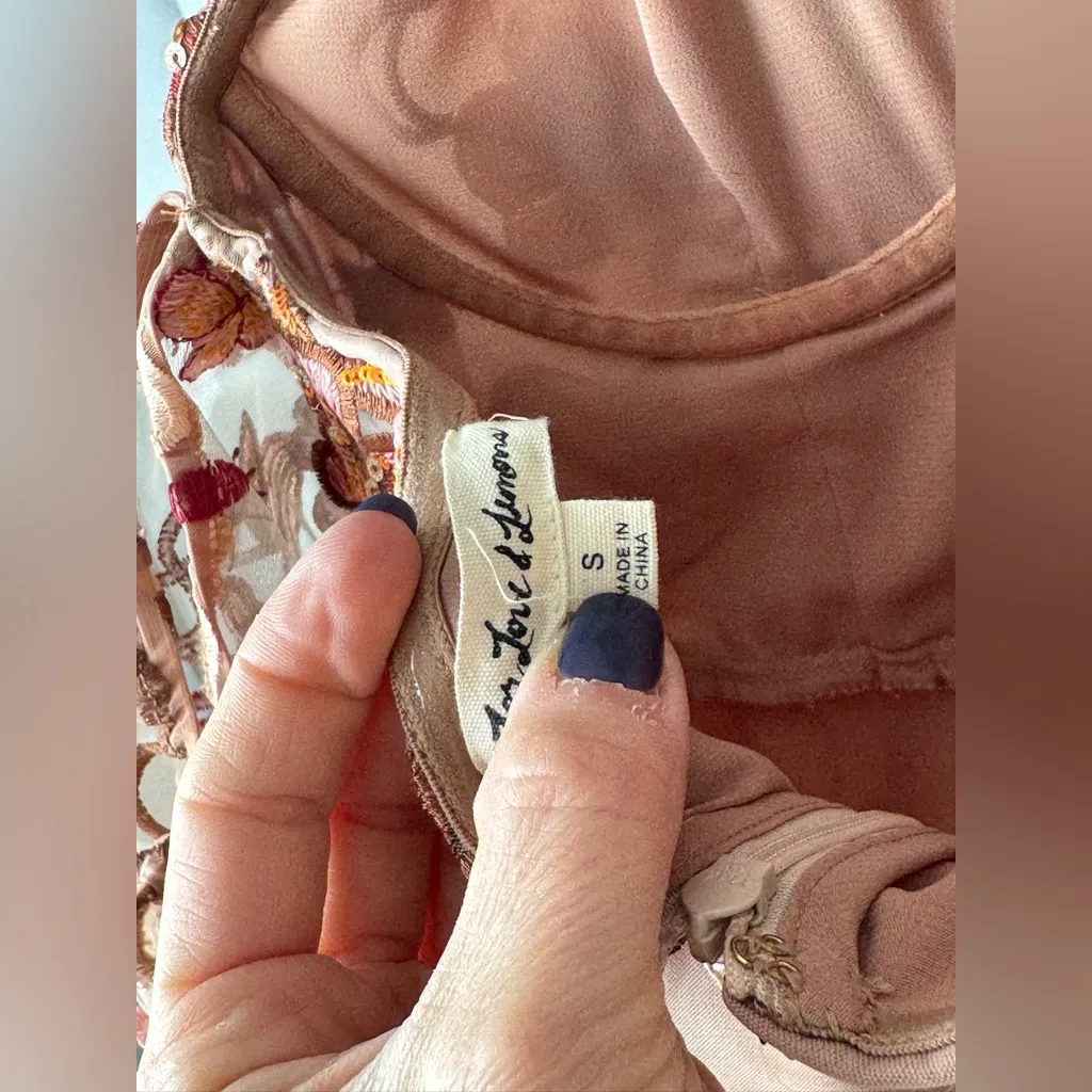 For love & lemons lace botanic dress sequins embellished embroidered floral mini - Image 4